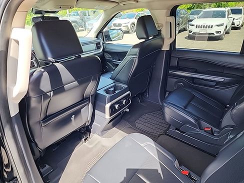 Used 2024 Ford Expedition XLT AWD/4WD image 19