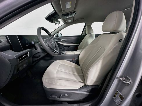 Used 2025 Hyundai Sonata SEL FWD image 13