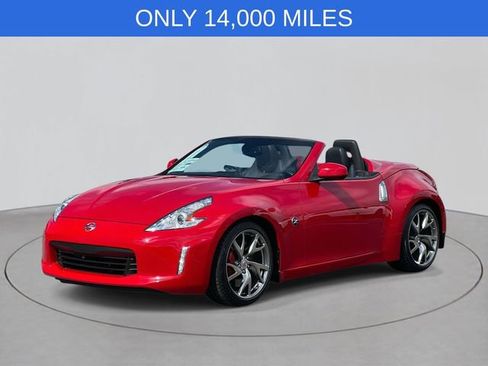 Used 2017 Nissan 370Z Touring Sport RWD image 1