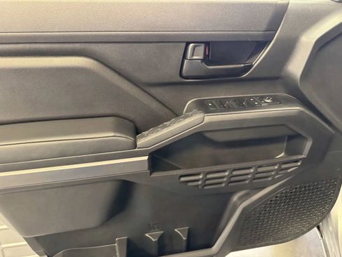 Used 2025 Toyota Tacoma SR5 image 15