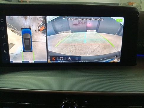 Certified 2025 Nissan Murano SL image 20