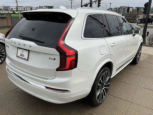 New 2026 Volvo XC90 B6 Plus w/ Protection Package Premier AWD/4WD image 6