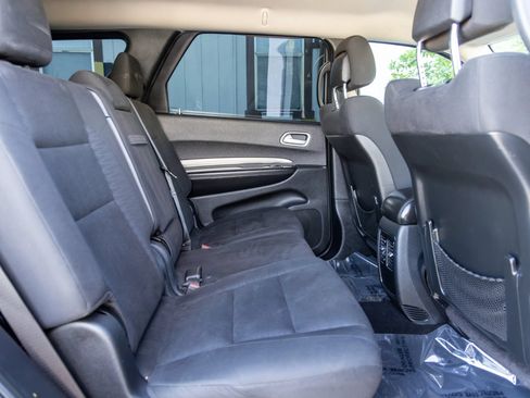 Used 2020 Dodge Durango SXT w/ 3rd Row Seating Group RWD image 17