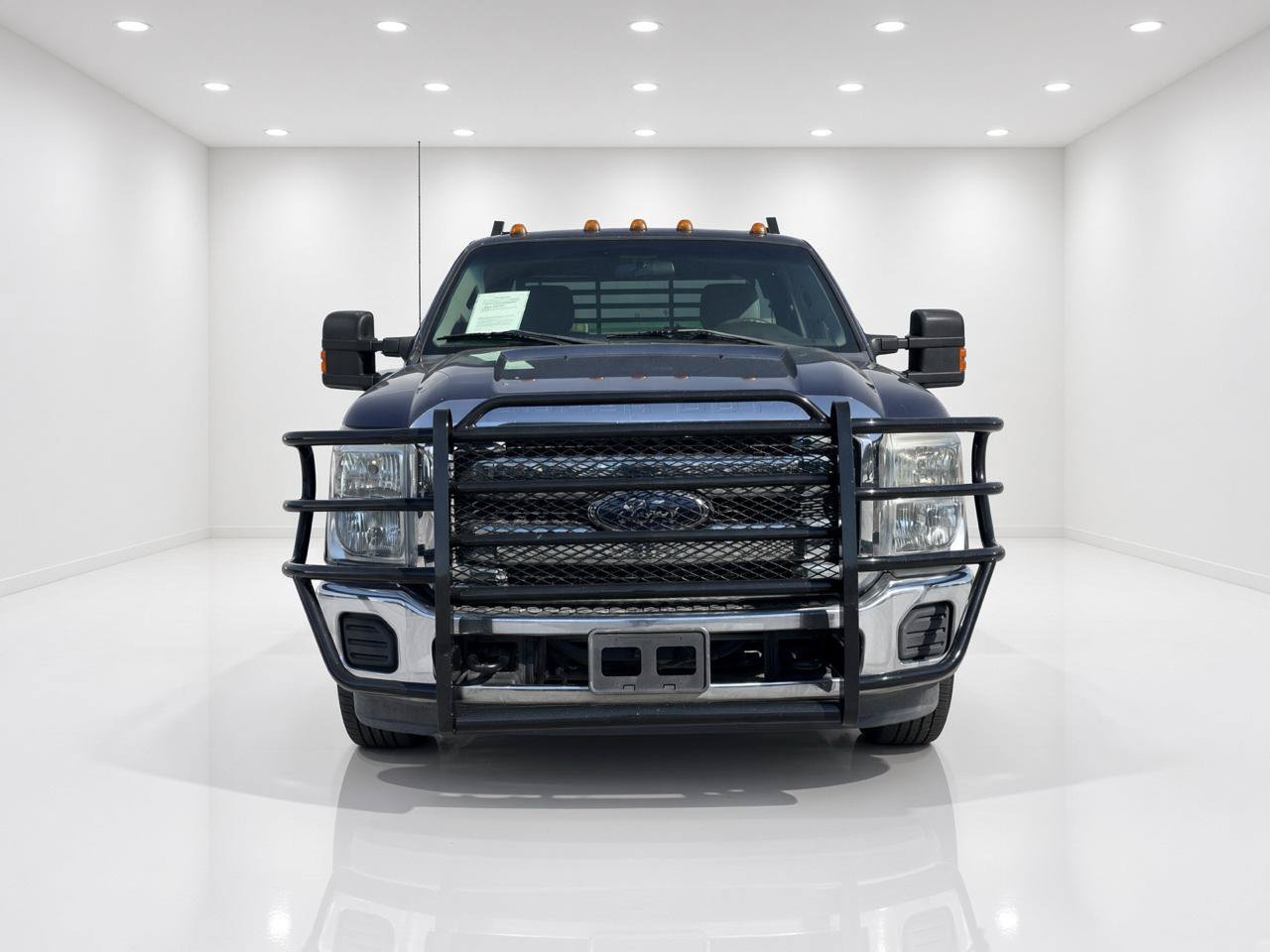 Used 2014 Ford F350 XLT w/ XLT Interior Package RWD image 11