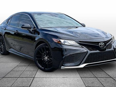 Used 2023 Toyota Camry XSE w/ Cold Weather Package FWD image 2