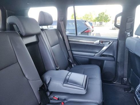Used 2022 Lexus GX 460 Premium w/ Premium Package AWD/4WD image 26