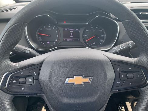 Used 2023 Chevrolet TrailBlazer LT AWD/4WD image 9