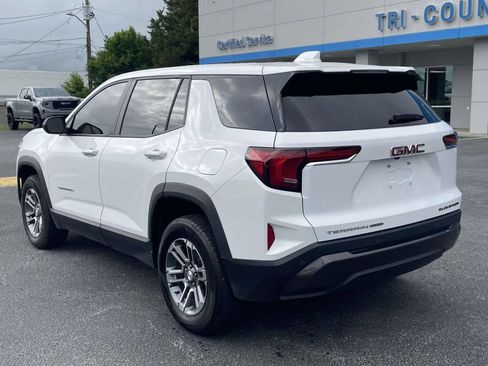 Used 2025 GMC Terrain Elevation AWD/4WD image 5