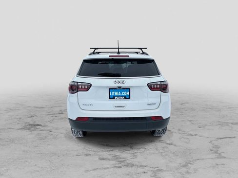 Certified 2022 Jeep Compass Latitude image 7