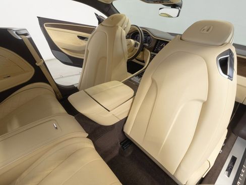 Used 2022 Bentley Continental GT AWD/4WD image 51