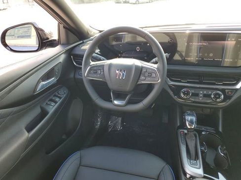 New 2026 Buick Envista Sport Touring image 12