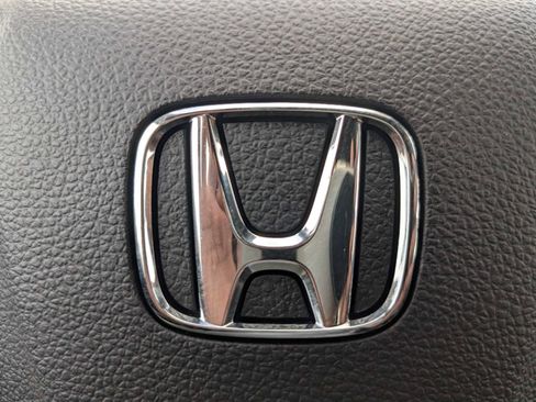 Used 2025 Honda Odyssey Sport-L image 39