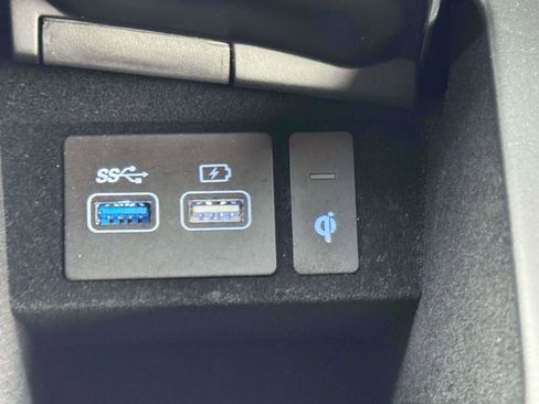 Used 2025 Genesis GV70 2.5T image 31