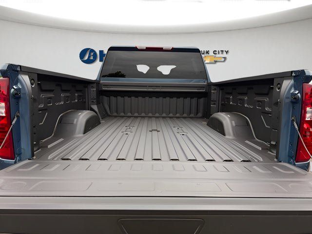 New 2026 Chevrolet Silverado 2500 Custom w/ Custom Value Package AWD/4WD image 9