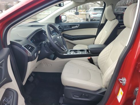 Used 2024 Ford Edge Titanium w/ Equipment Group 301A image 12