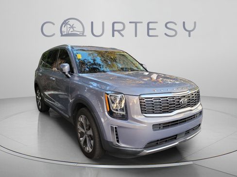 Certified 2021 Kia Telluride EX w/ EX Premium Package FWD image 23