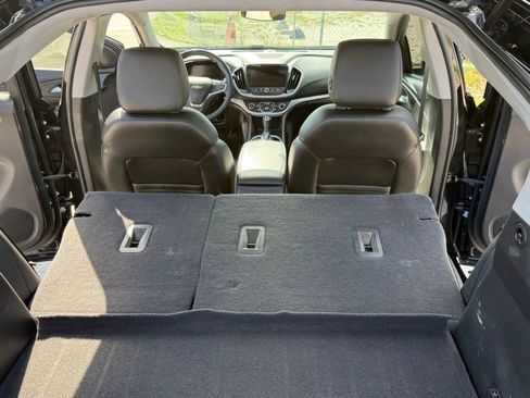 Used 2018 Chevrolet Volt LT w/ Comfort Package image 6