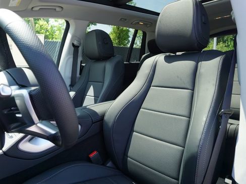 New 2026 Mercedes-Benz GLS 450 4MATIC image 21
