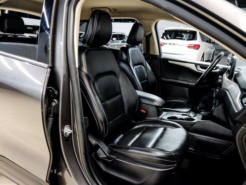 Used 2020 Ford Escape SEL image 34