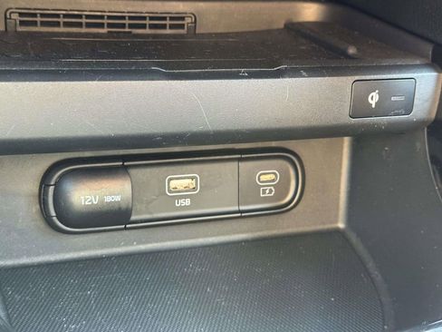 Used 2025 Kia Seltos SX image 27