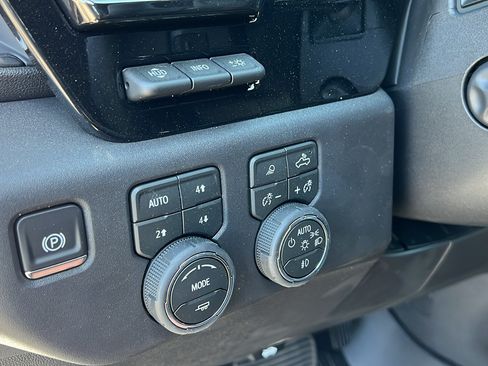 New 2026 Chevrolet Silverado 1500 ZR2 w/ ZR2 Bison Edition AWD/4WD image 31