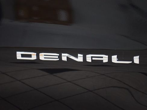 Used 2022 GMC Sierra 1500 Denali w/ Technology Package AWD/4WD image 17