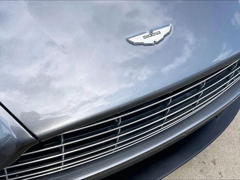 Used 2012 Aston Martin V8 Vantage Coupe image 28