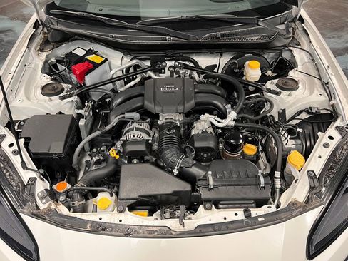 Used 2024 Toyota GR86 Premium image 18