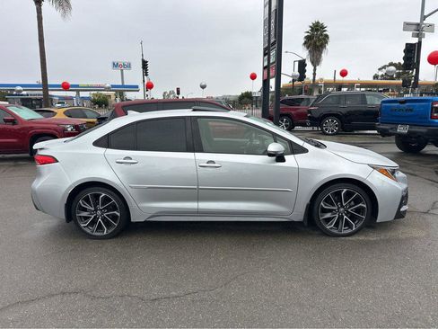 Used 2022 Toyota Corolla SE image 39