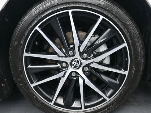 Used 2023 Toyota Camry SE image 11