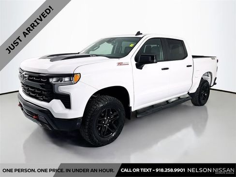Used 2023 Chevrolet Silverado 1500 LT Trail Boss w/ Convenience Package II AWD/4WD image 1