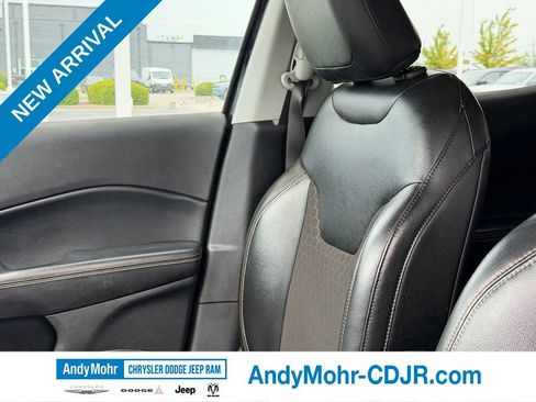 Used 2020 Jeep Compass Latitude FWD image 14