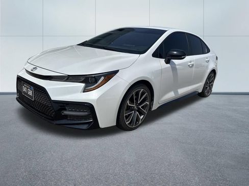 Used 2022 Toyota Corolla SE FWD image 3