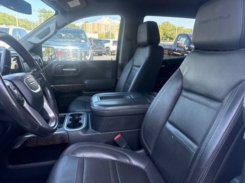 Used 2019 GMC Sierra 1500 Denali w/ Driver Alert Package II AWD/4WD image 14
