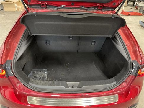 Used 2025 MAZDA MAZDA3 s image 24
