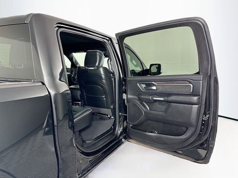 Used 2025 RAM 1500 Laramie image 30