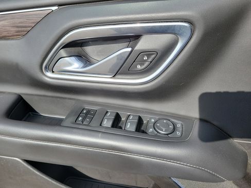 Used 2021 Chevrolet Tahoe Z71 w/ Luxury Package image 19