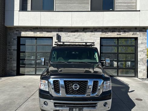 Used 2017 Nissan NV 3500 SL image 8