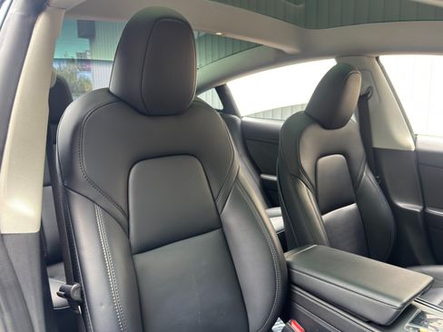 Used 2023 Tesla Model 3 Standard Range RWD image 39