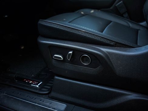 New 2026 GMC Sierra 3500 Denali w/ Denali Reserve Package image 18