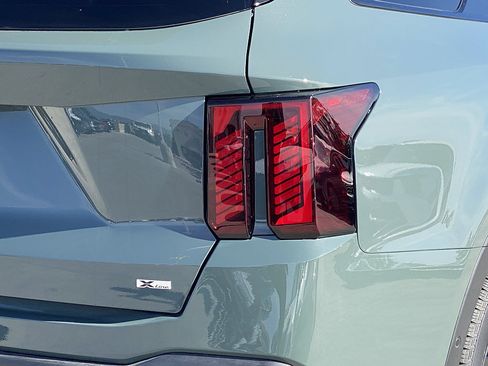 New 2026 Kia Sorento SX Prestige AWD/4WD image 4