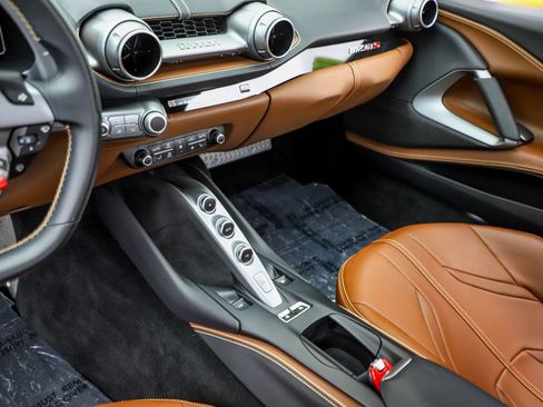 Used 2021 Ferrari 812 GTS RWD image 20