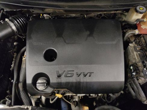 Used 2018 Chevrolet Traverse LS FWD image 30