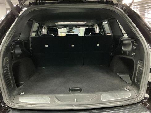 Used 2019 Jeep Grand Cherokee Limited AWD/4WD image 23