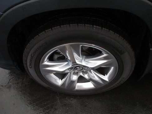 Used 2019 Toyota Highlander Limited image 12