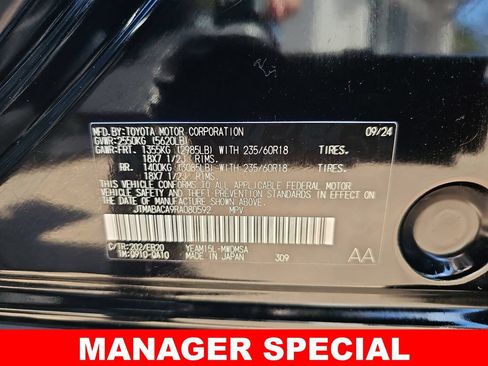 Used 2024 Toyota bZ4X AWD w/ Weather Package image 41