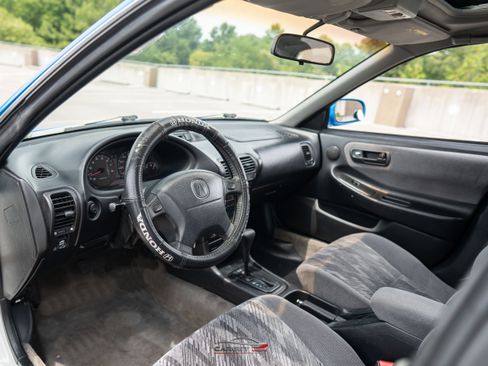 Used 1999 Acura Integra LS FWD image 12