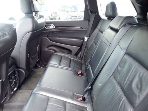 Used 2013 Jeep Grand Cherokee Laredo AWD/4WD image 12