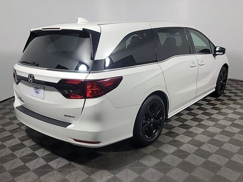 Certified 2023 Honda Odyssey Sport image 4