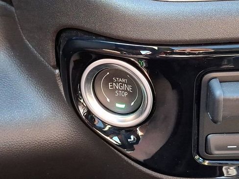 Used 2024 GMC Sierra 1500 SLT w/ SLT Premium Plus Package image 26